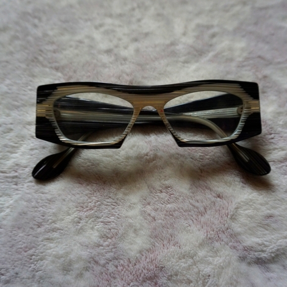 Theo Judy Black and White Acrylic Reading Eyeglasses - Picture 2 of 13